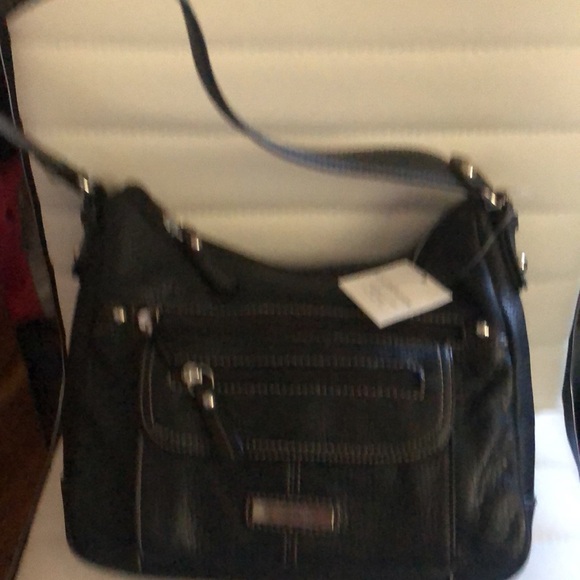 Brand new black genuine leather handbag multi pockets on outside - Picture 10 of 10